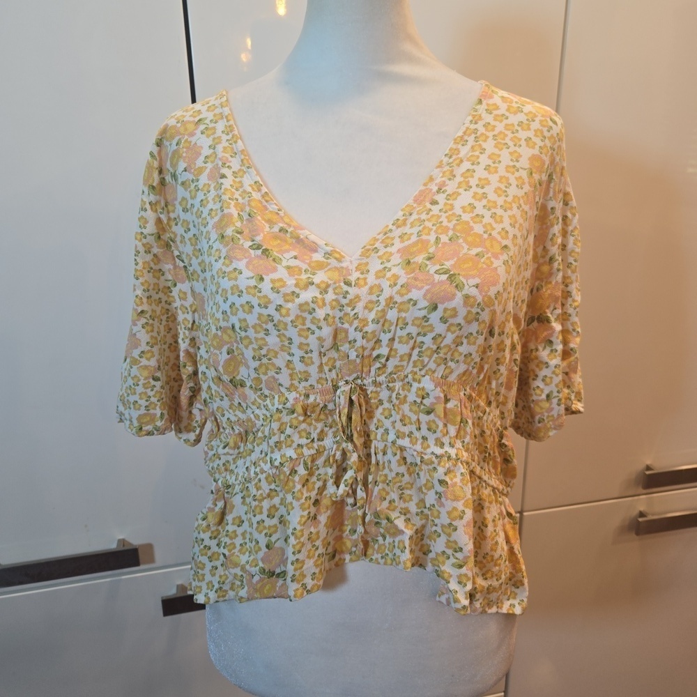 Primark Floral V Neck Flutter Sleeve Peplum Crop Top Size 12 Large